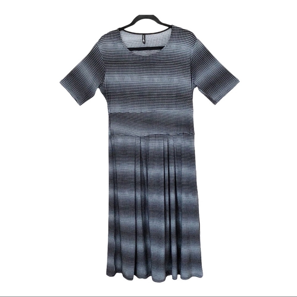 XPlore Black/Gray Short Sleeves Geometric Print Midi Dress Size Large